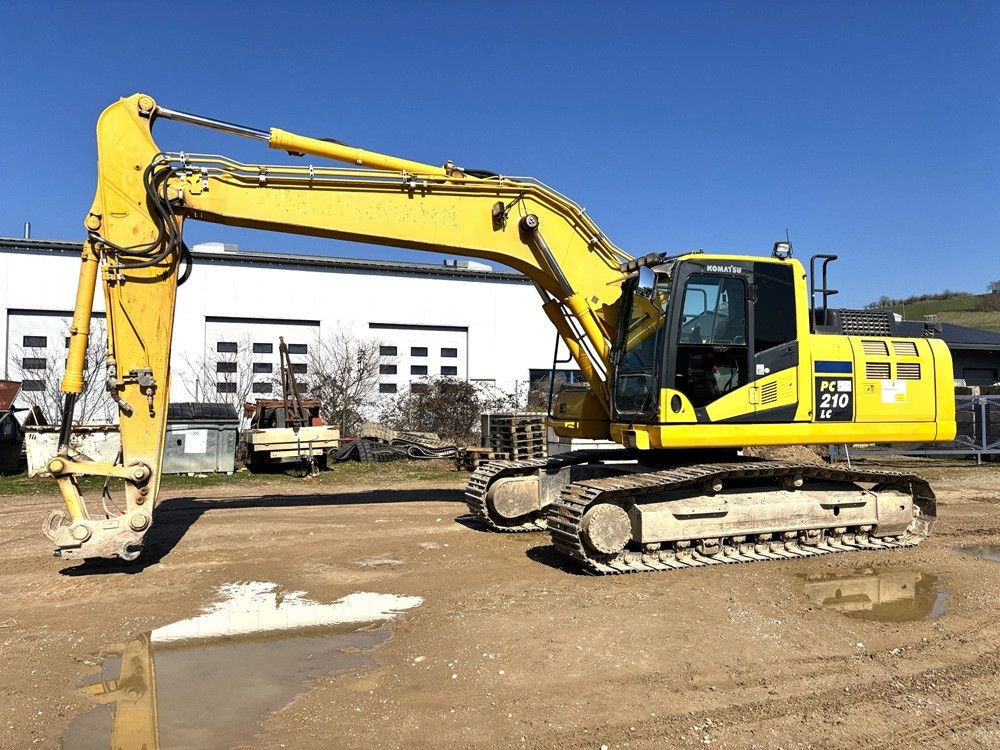 Komatsu PC210LC-11 - Kāpurķēžu ekskavators: foto 1 Komatsu PC210LC-11 - Kāpurķēžu ekskavators: foto 1