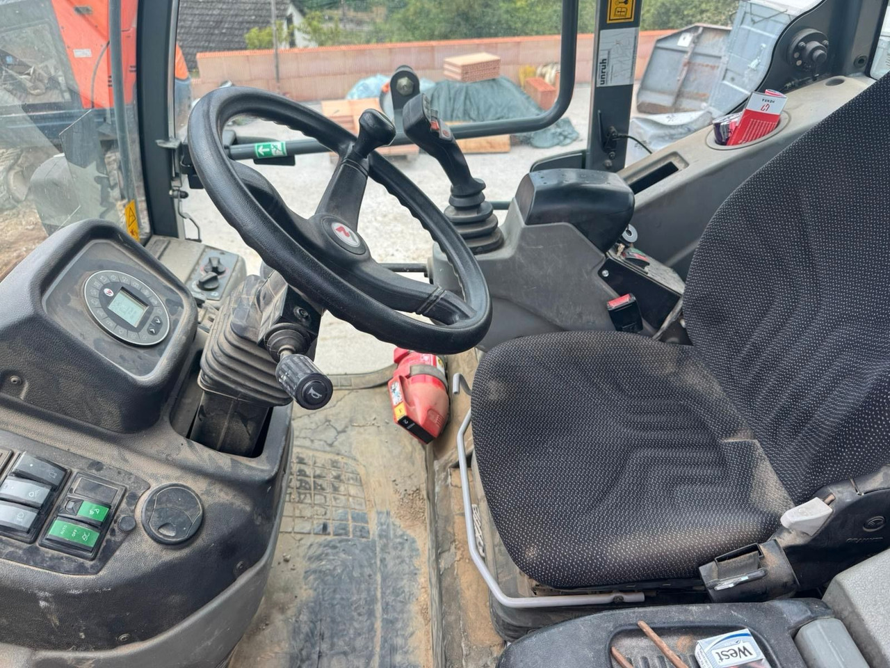 Kramer 8075 / 5075 - Riteņu iekrāvējs: foto 5 Kramer 8075 / 5075 - Riteņu iekrāvējs: foto 5