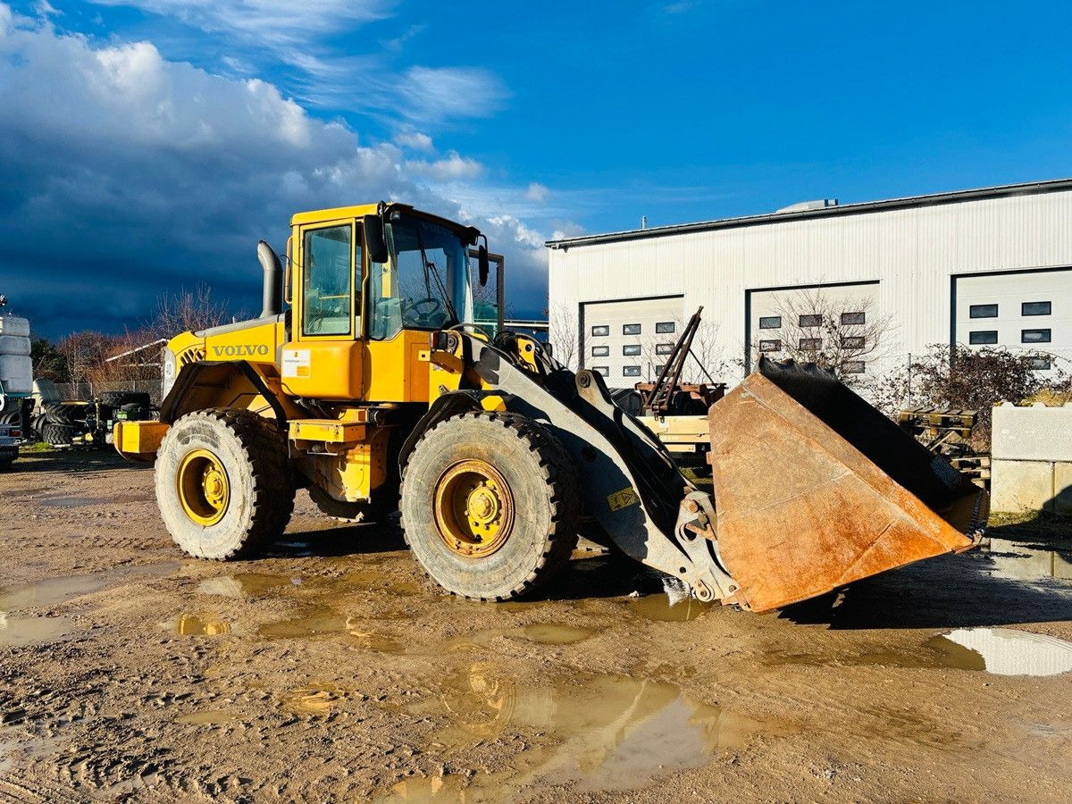 Volvo L60E - Riteņu iekrāvējs: foto 1 Volvo L60E - Riteņu iekrāvējs: foto 1