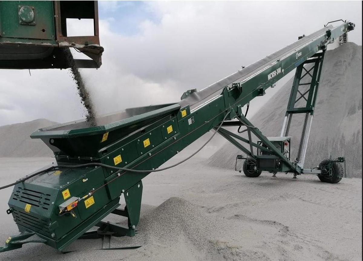 80Ft Heavy Duty Radial Conveyor - Konveijers: foto 1 80Ft Heavy Duty Radial Conveyor - Konveijers: foto 1