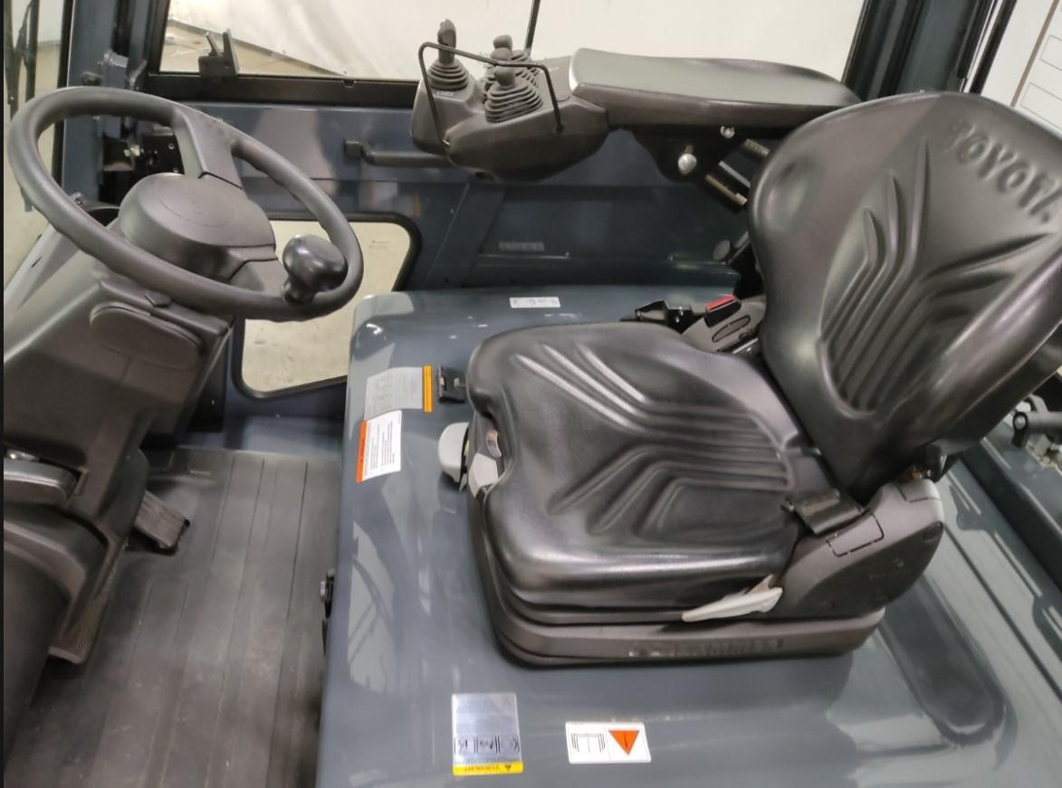 Toyota - Elektroiekrāvējs: foto 3 Toyota - Elektroiekrāvējs: foto 3