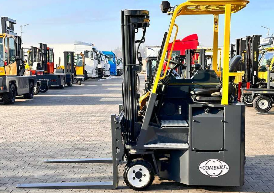 Combilift C2500CB - DIESEL - TRIPLEX - 2018 - LIKE NEW - Četru pušu autokrāvējs: foto 4 Combilift C2500CB - DIESEL - TRIPLEX - 2018 - LIKE NEW - Četru pušu autokrāvējs: foto 4