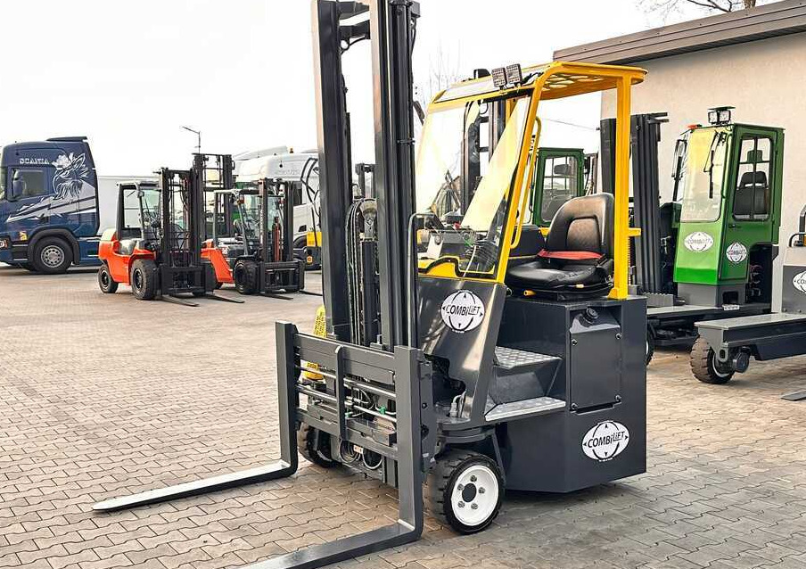 Combilift C2500CB / DUPLEX / 4100MM / DIESEL / FREE LIFT / FORK POSITIONER / SIDE SHIFT / LIKE NEW - Četru pušu autokrāvējs: foto 2 Combilift C2500CB / DUPLEX / 4100MM / DIESEL / FREE LIFT / FORK POSITIONER / SIDE SHIFT / LIKE NEW - Četru pušu autokrāvējs: foto 2