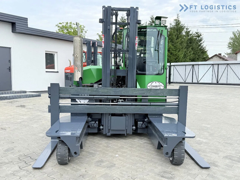 Combilift C3000 / DIESEL / DUPLEX - 4000MM / WIDE FORK POSITIONER 2700MM / FULL HEATED CABIN / ONLY 6905H / CONDITION - LIKE NEW! C3000 / - Četru pušu autokrāvējs: foto 4 Combilift C3000 / DIESEL / DUPLEX - 4000MM / WIDE FORK POSITIONER 2700MM / FULL HEATED CABIN / ONLY 6905H / CONDITION - LIKE NEW! C3000 / - Četru pušu autokrāvējs: foto 4