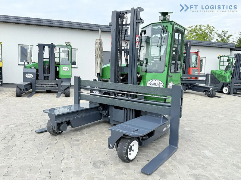 Combilift C3000 / DIESEL / DUPLEX - 4000MM / WIDE FORK POSITIONER 2700MM / FULL HEATED CABIN / ONLY 6905H / CONDITION - LIKE NEW! C3000 / - Četru pušu autokrāvējs: foto 3 Combilift C3000 / DIESEL / DUPLEX - 4000MM / WIDE FORK POSITIONER 2700MM / FULL HEATED CABIN / ONLY 6905H / CONDITION - LIKE NEW! C3000 / - Četru pušu autokrāvējs: foto 3