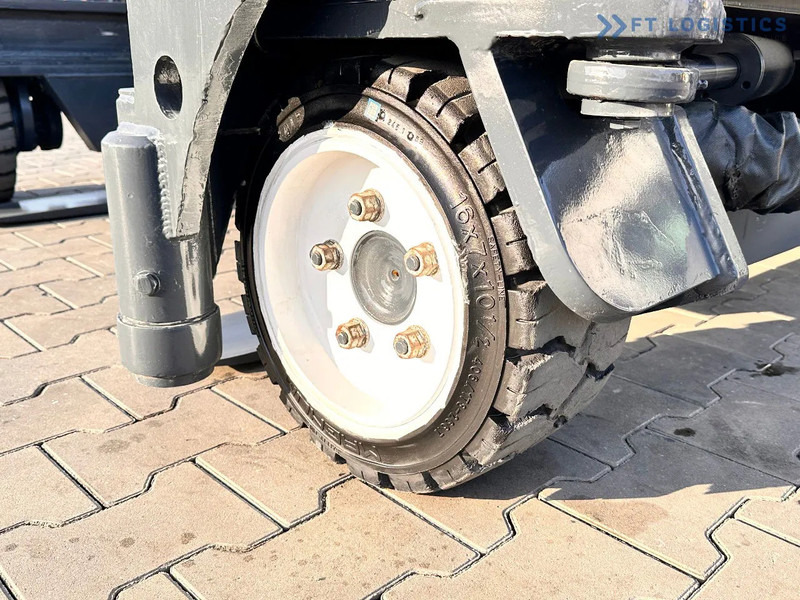 Combilift C3000 / DUPLEX / 4100MM / LPG / FREE LIFT / Like New C3000 / DUPLEX / 4100MM / LPG / FREE LIFT / Like New - Četru pušu autokrāvējs: foto 4 Combilift C3000 / DUPLEX / 4100MM / LPG / FREE LIFT / Like New C3000 / DUPLEX / 4100MM / LPG / FREE LIFT / Like New - Četru pušu autokrāvējs: foto 4