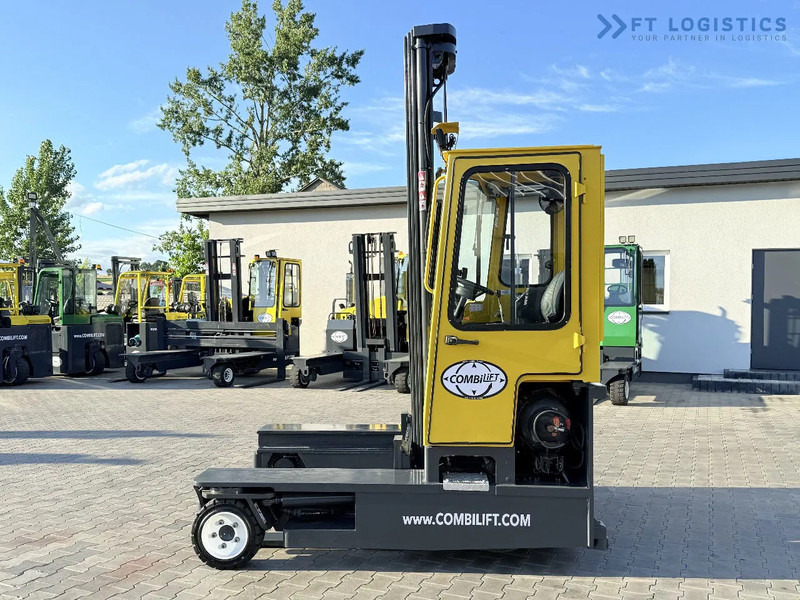 Combilift C3000 / GAS / TRIPLEX – 7600MM / FORK POSITIONER / FREE LIFT / FULL HEATED CABIN / ONLY 7868H / Wide range of four-way and side- - Četru pušu autokrāvējs: foto 2 Combilift C3000 / GAS / TRIPLEX – 7600MM / FORK POSITIONER / FREE LIFT / FULL HEATED CABIN / ONLY 7868H / Wide range of four-way and side- - Četru pušu autokrāvējs: foto 2