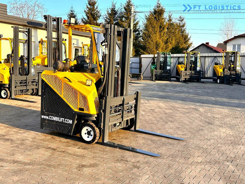 Combilift C3000CB / LPG / TRIPLEX - 4900MM / LPG / FREE LIFT / FORK POSITIONER C3000CB / LPG / TRIPLEX - 4900MM / LPG / FREE LIFT / FORK P - Četru pušu autokrāvējs: foto 5 Combilift C3000CB / LPG / TRIPLEX - 4900MM / LPG / FREE LIFT / FORK POSITIONER C3000CB / LPG / TRIPLEX - 4900MM / LPG / FREE LIFT / FORK P - Četru pušu autokrāvējs: foto 5
