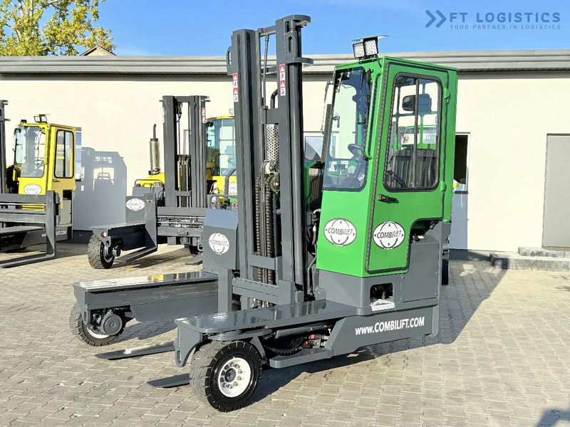 Combilift C4000 / DIESEL / DUPLEX 4100MM / FREE LIFT / SIDE SHIFT / FULL CABIN / EXCELLENT CONDITION / Wide range of four-way and side loa - Četru pušu autokrāvējs: foto 1 Combilift C4000 / DIESEL / DUPLEX 4100MM / FREE LIFT / SIDE SHIFT / FULL CABIN / EXCELLENT CONDITION / Wide range of four-way and side loa - Četru pušu autokrāvējs: foto 1