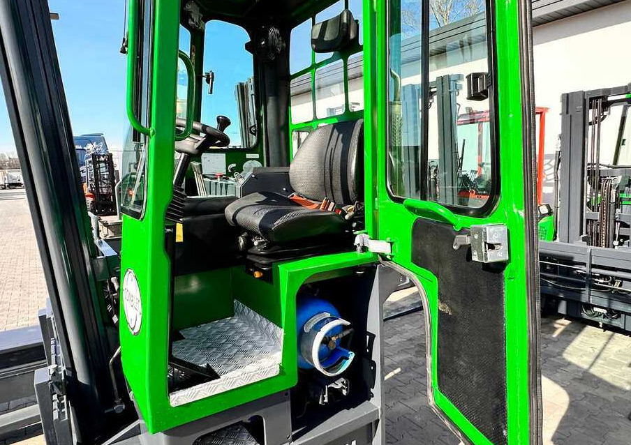 Combilift C4000 / LPG / DUPLEX / 4500MM / FREE LIFT / LIKE NEW - Četru pušu autokrāvējs: foto 5 Combilift C4000 / LPG / DUPLEX / 4500MM / FREE LIFT / LIKE NEW - Četru pušu autokrāvējs: foto 5