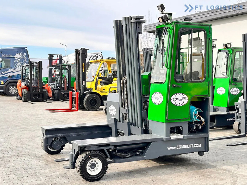 Combilift C4500 / LPG / TRIPLEX / 5500MM / FREE LIFT / HYDRAULIC FORK SHIFT / Like New C4500 / LPG / TRIPLEX / 5500MM / FREE LIFT / HYDRAU - Četru pušu autokrāvējs: foto 2 Combilift C4500 / LPG / TRIPLEX / 5500MM / FREE LIFT / HYDRAULIC FORK SHIFT / Like New C4500 / LPG / TRIPLEX / 5500MM / FREE LIFT / HYDRAU - Četru pušu autokrāvējs: foto 2