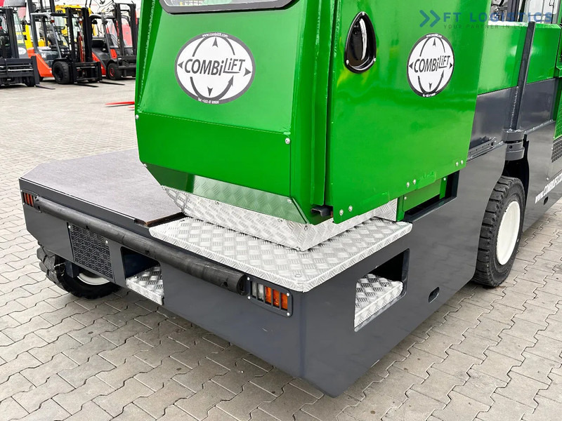 Combilift C5000SL / DIESEL / 4500MM / DUPLEX / CABIN / PLATFORMS / LIKE NEW C5000SL / DIESEL / 4500MM / DUPLEX / CABIN / PLATFORMS / LIKE - Sānu autokrāvējs: foto 5 Combilift C5000SL / DIESEL / 4500MM / DUPLEX / CABIN / PLATFORMS / LIKE NEW C5000SL / DIESEL / 4500MM / DUPLEX / CABIN / PLATFORMS / LIKE - Sānu autokrāvējs: foto 5