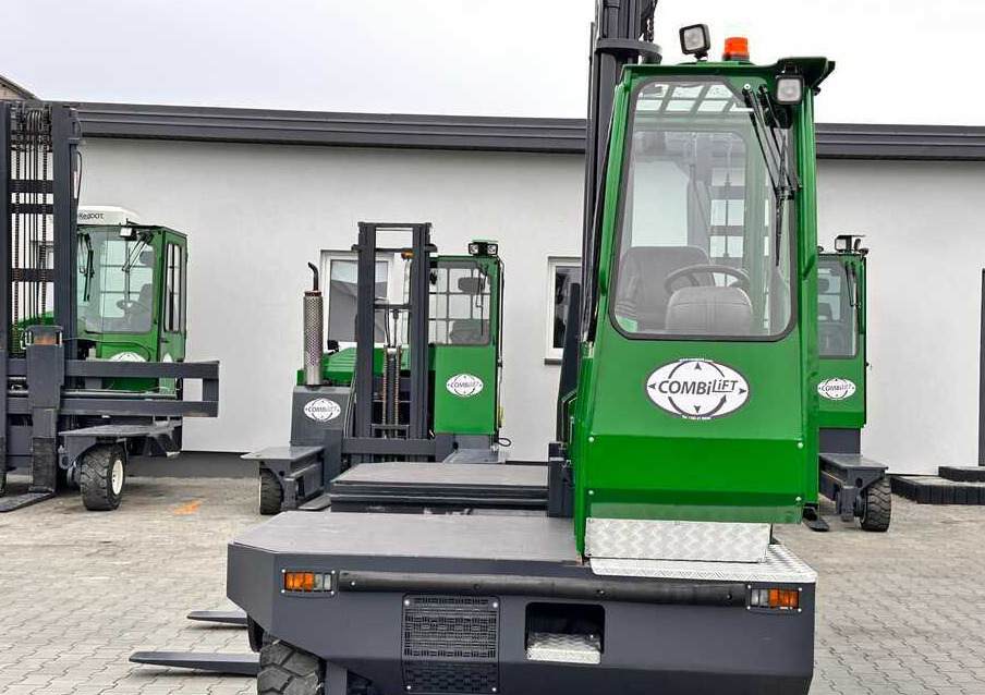 Combilift C5000SL / DIESEL / 4500MM / DUPLEX / CABIN / PLATFORMS / LIKE NEW - Četru pušu autokrāvējs: foto 5 Combilift C5000SL / DIESEL / 4500MM / DUPLEX / CABIN / PLATFORMS / LIKE NEW - Četru pušu autokrāvējs: foto 5