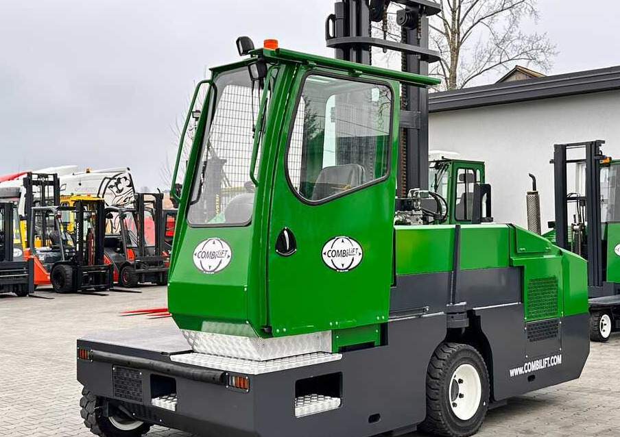 Combilift C5000SL / DIESEL / 4500MM / DUPLEX / CABIN / PLATFORMS / LIKE NEW - Sānu autokrāvējs: foto 2 Combilift C5000SL / DIESEL / 4500MM / DUPLEX / CABIN / PLATFORMS / LIKE NEW - Sānu autokrāvējs: foto 2