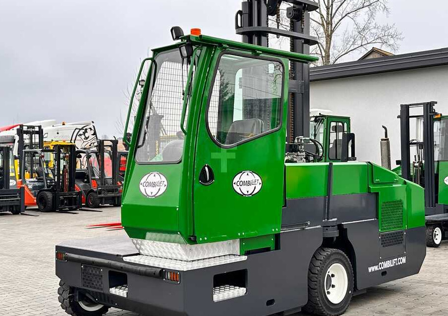 Combilift C5000SL / DIESEL / 4500MM / DUPLEX / CABIN / PLATFORMS / LIKE NEW - Četru pušu autokrāvējs: foto 2 Combilift C5000SL / DIESEL / 4500MM / DUPLEX / CABIN / PLATFORMS / LIKE NEW - Četru pušu autokrāvējs: foto 2