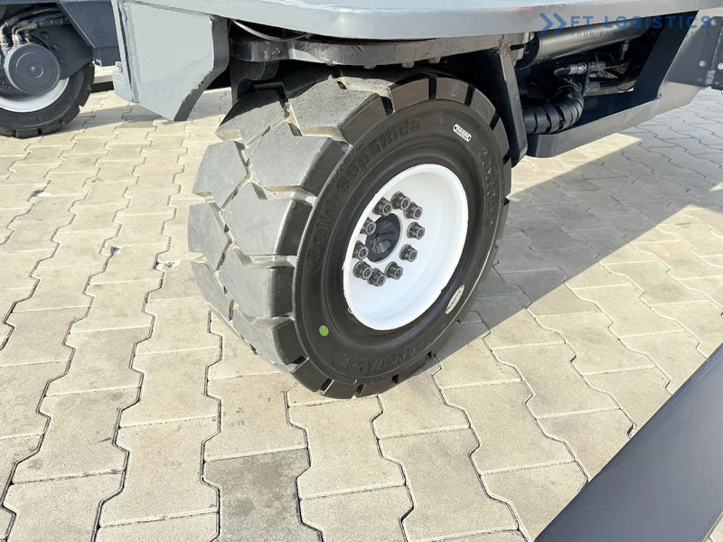 Combilift C5000XL / DIESEL / DUPLEX - 4000MM / WIDE FORK POSITIONER 3350MM / FULL HEATED CABIN / ONLY 6453H / CONDITION - LIKE NEW! C5000X - Četru pušu autokrāvējs: foto 5 Combilift C5000XL / DIESEL / DUPLEX - 4000MM / WIDE FORK POSITIONER 3350MM / FULL HEATED CABIN / ONLY 6453H / CONDITION - LIKE NEW! C5000X - Četru pušu autokrāvējs: foto 5