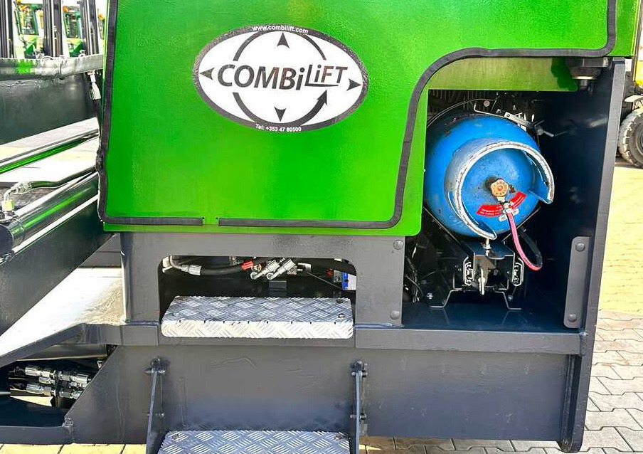 Combilift C5000XL / LPG / AIR CONDITIONING / WIDE POSITIONER / DUPLEX MAST / ADJUSTABLE FORKS / NEW TIRES / EXCELLENT CONDITION! - Četru pušu autokrāvējs: foto 5 Combilift C5000XL / LPG / AIR CONDITIONING / WIDE POSITIONER / DUPLEX MAST / ADJUSTABLE FORKS / NEW TIRES / EXCELLENT CONDITION! - Četru pušu autokrāvējs: foto 5