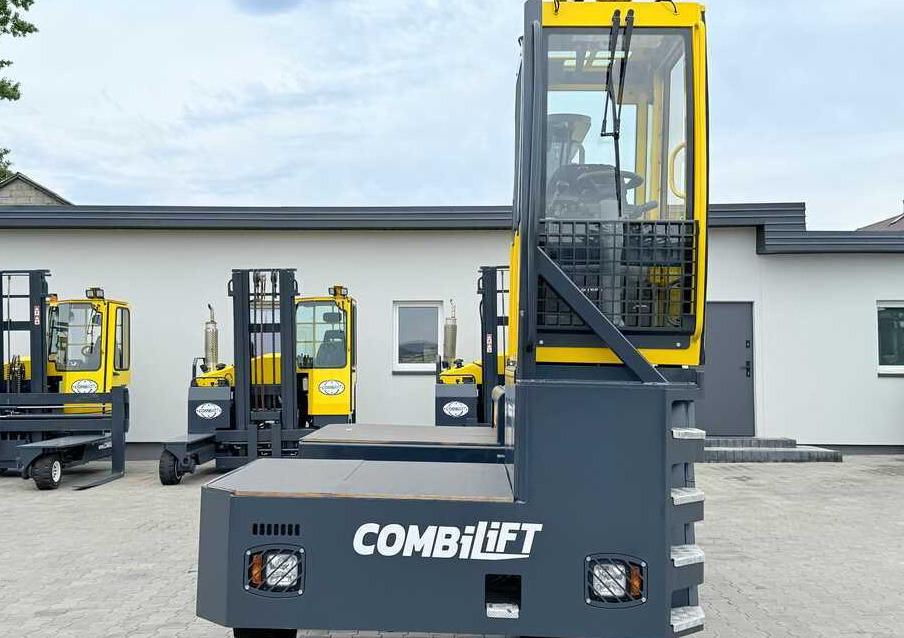 Combilift C6000FSL / DIESEL / DUPLEX – 4100MM / 1400MM FORKS / SIDeloADER / 6000KG LIFTING CAPACITY / FREE LIFT / DEUTZ ENGINE / EXCELLENT CONDITION - Sānu autokrāvējs: foto 2 Combilift C6000FSL / DIESEL / DUPLEX – 4100MM / 1400MM FORKS / SIDeloADER / 6000KG LIFTING CAPACITY / FREE LIFT / DEUTZ ENGINE / EXCELLENT CONDITION - Sānu autokrāvējs: foto 2