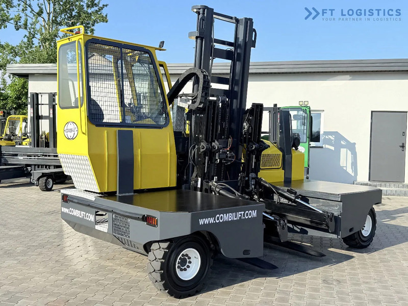 Combilift C6000SR / DUPLEX / 4200MM / LOAD CLAMP ON FORKS / FREE LIFT / DIESEL / POSITIONER / NEW TIRES / LIKE NEW / Wide range of four-wa - Četru pušu autokrāvējs: foto 2 Combilift C6000SR / DUPLEX / 4200MM / LOAD CLAMP ON FORKS / FREE LIFT / DIESEL / POSITIONER / NEW TIRES / LIKE NEW / Wide range of four-wa - Četru pušu autokrāvējs: foto 2