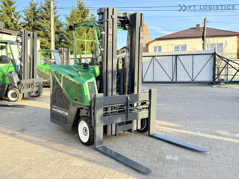 Combilift CB4000 / GAS / TRIPLEX 5200MM / FREE LIFT / FORK POSITIONER / SIDE SHIFT / EXCELLENT CONDITION / Wide range of four-way and side - Četru pušu autokrāvējs: foto 4 Combilift CB4000 / GAS / TRIPLEX 5200MM / FREE LIFT / FORK POSITIONER / SIDE SHIFT / EXCELLENT CONDITION / Wide range of four-way and side - Četru pušu autokrāvējs: foto 4