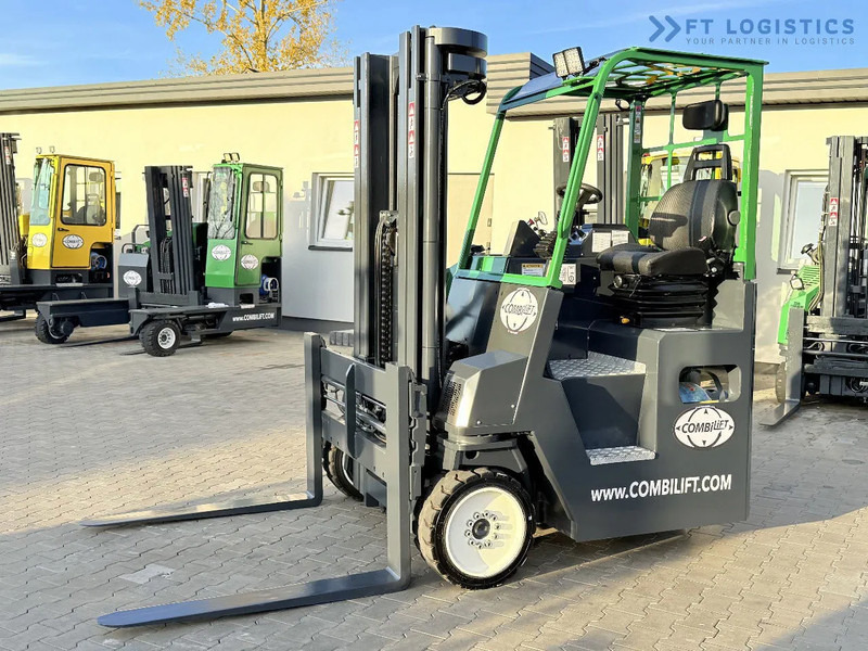 Combilift CB4000 / GAS / TRIPLEX 5200MM / FREE LIFT / FORK POSITIONER / SIDE SHIFT / EXCELLENT CONDITION / Wide range of four-way and side - Četru pušu autokrāvējs: foto 2 Combilift CB4000 / GAS / TRIPLEX 5200MM / FREE LIFT / FORK POSITIONER / SIDE SHIFT / EXCELLENT CONDITION / Wide range of four-way and side - Četru pušu autokrāvējs: foto 2