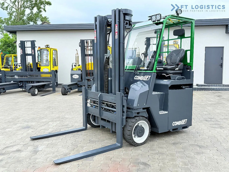 Combilift CBE4000 / TRIPLEX 5200MM / ELECTRIC / FREE LIFT / FORK POSITIONER / SIDE SHIFT / LIKE NEW CBE4000 / TRIPLEX 5200MM / ELECTRIC / - Četru pušu autokrāvējs: foto 1 Combilift CBE4000 / TRIPLEX 5200MM / ELECTRIC / FREE LIFT / FORK POSITIONER / SIDE SHIFT / LIKE NEW CBE4000 / TRIPLEX 5200MM / ELECTRIC / - Četru pušu autokrāvējs: foto 1