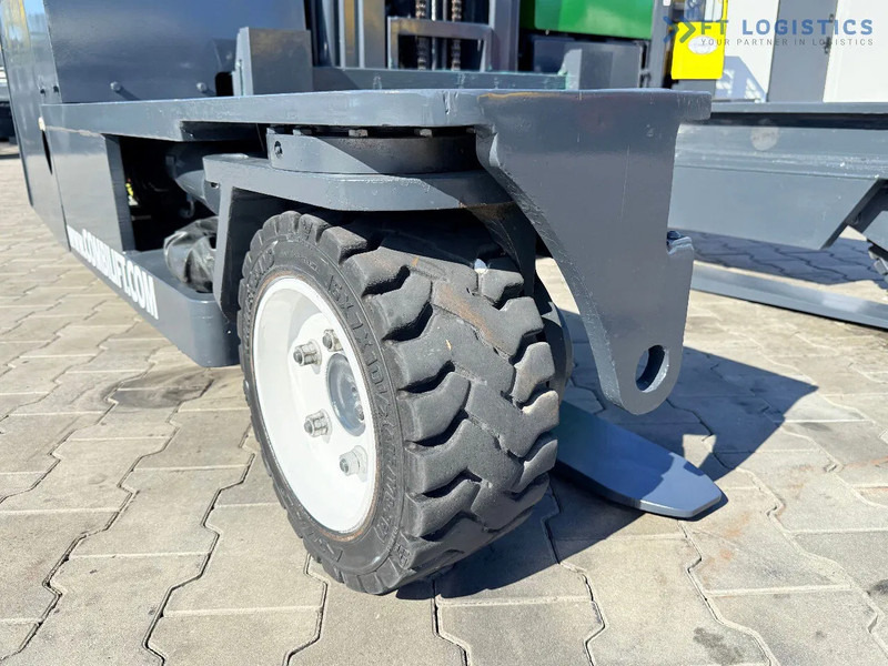 Combilift COMBILIFT C3000 – DUPLEX 4100mm – Year 2013 – 4041 hours – DIESEL – FREE LIFT – FORK POSITIONER – SIDE SHIFT – 1150mm FORKS – CO - Četru pušu autokrāvējs: foto 3 Combilift COMBILIFT C3000 – DUPLEX 4100mm – Year 2013 – 4041 hours – DIESEL – FREE LIFT – FORK POSITIONER – SIDE SHIFT – 1150mm FORKS – CO - Četru pušu autokrāvējs: foto 3