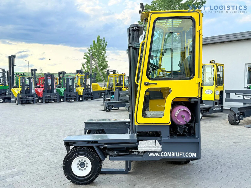 Combilift COMBILIFT C3000XL LARGE CABIN – DUPLEX 3200mm – Year 2015 – LPG – FREE LIFT – SIDESHIFT – CONDITION 5/5 COMBILIFT C3000XL LARGE - Četru pušu autokrāvējs: foto 2 Combilift COMBILIFT C3000XL LARGE CABIN – DUPLEX 3200mm – Year 2015 – LPG – FREE LIFT – SIDESHIFT – CONDITION 5/5 COMBILIFT C3000XL LARGE - Četru pušu autokrāvējs: foto 2