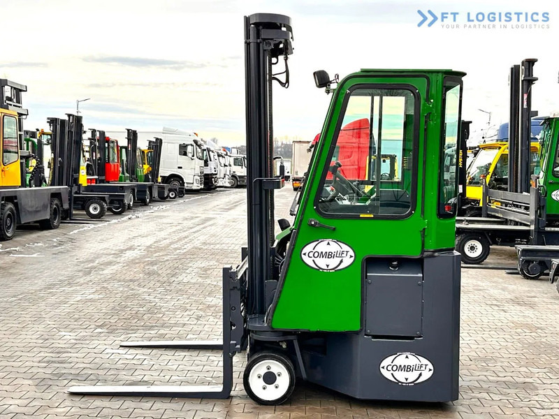 Combilift Combilift C3000CB - DUPLEX 4000mm - Year 2015 - / CABIN - HEATING / ONLY 6546 MTH / EXCELLENT CONDITION / LIKE NEW! Combilift C3 - Četru pušu autokrāvējs: foto 4 Combilift Combilift C3000CB - DUPLEX 4000mm - Year 2015 - / CABIN - HEATING / ONLY 6546 MTH / EXCELLENT CONDITION / LIKE NEW! Combilift C3 - Četru pušu autokrāvējs: foto 4