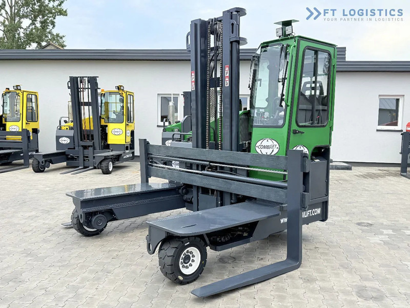 Combilift Combilift C4500 / DIESEL / DUPLEX 4000MM / WIDE FORK POSITIONER / HEATING / FULL CABIN / PERFECT CONDITION / Wide range of four- - Četru pušu autokrāvējs: foto 2 Combilift Combilift C4500 / DIESEL / DUPLEX 4000MM / WIDE FORK POSITIONER / HEATING / FULL CABIN / PERFECT CONDITION / Wide range of four- - Četru pušu autokrāvējs: foto 2