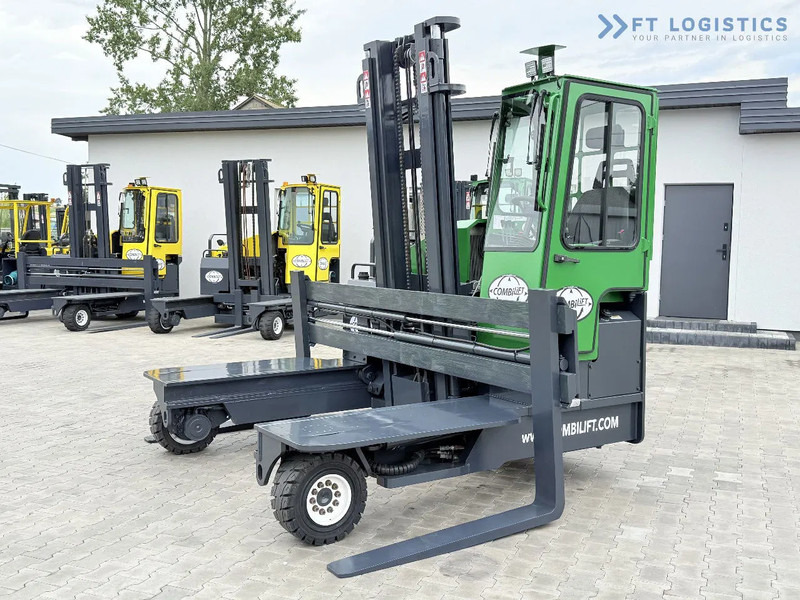Combilift Combilift C4500 / DIESEL / DUPLEX 4000MM / WIDE FORK POSITIONER / HEATING / FULL CABIN / PERFECT CONDITION / Wide range of four- - Četru pušu autokrāvējs: foto 2 Combilift Combilift C4500 / DIESEL / DUPLEX 4000MM / WIDE FORK POSITIONER / HEATING / FULL CABIN / PERFECT CONDITION / Wide range of four- - Četru pušu autokrāvējs: foto 2