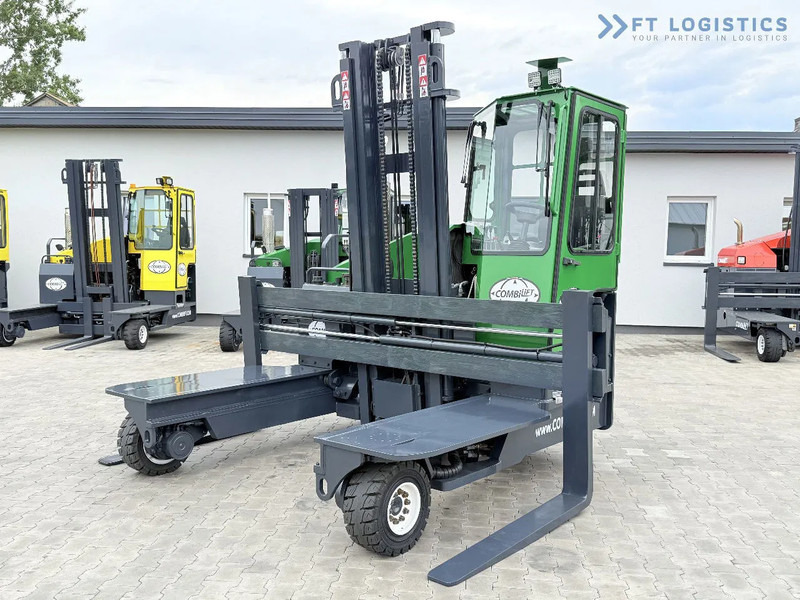 Combilift Combilift C4500 / DIESEL / DUPLEX 4000MM / WIDE FORK POSITIONER / HEATING / FULL CABIN / PERFECT CONDITION / Wide range of four- - Četru pušu autokrāvējs: foto 1 Combilift Combilift C4500 / DIESEL / DUPLEX 4000MM / WIDE FORK POSITIONER / HEATING / FULL CABIN / PERFECT CONDITION / Wide range of four- - Četru pušu autokrāvējs: foto 1