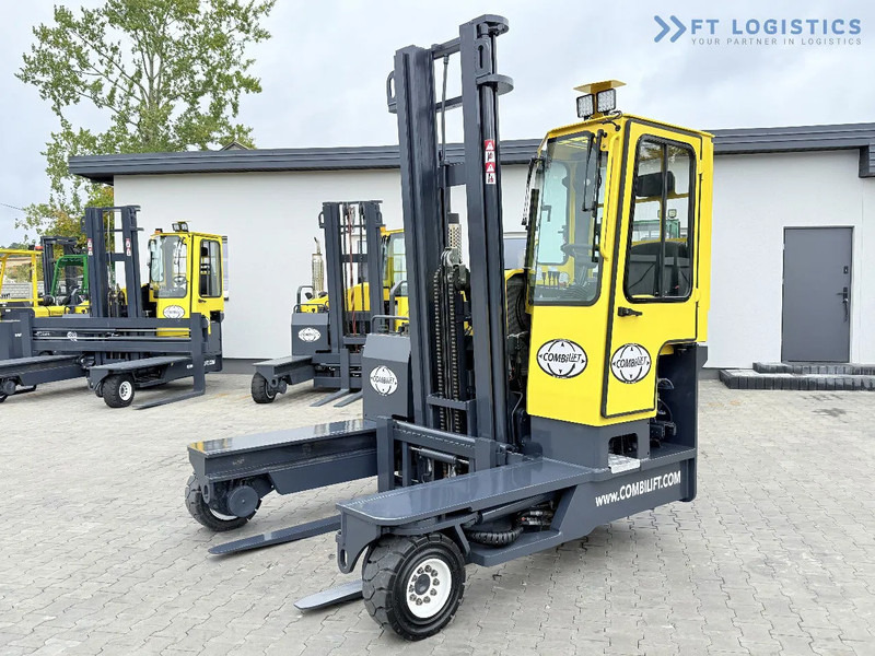 Combilift Combilift FOUR-WAY / MULTI-DIRECTIONAL FORKLIFT C4000 / GAS / DUPLEX 4600MM / ONLY 5614 OPERATING HOURS / FORK POSITIONER / FULL - Četru pušu autokrāvējs: foto 1 Combilift Combilift FOUR-WAY / MULTI-DIRECTIONAL FORKLIFT C4000 / GAS / DUPLEX 4600MM / ONLY 5614 OPERATING HOURS / FORK POSITIONER / FULL - Četru pušu autokrāvējs: foto 1