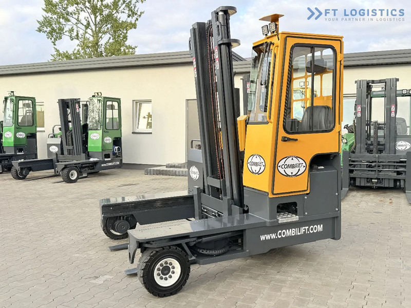 Combilift Combilift FOUR-WAY – MULTI-DIRECTIONAL FORKLIFT / COMBILIFT C4000 / DIESEL / DUPLEX 4100MM / FORK POSITIONER / FULL HEATED CABIN - Četru pušu autokrāvējs: foto 2 Combilift Combilift FOUR-WAY – MULTI-DIRECTIONAL FORKLIFT / COMBILIFT C4000 / DIESEL / DUPLEX 4100MM / FORK POSITIONER / FULL HEATED CABIN - Četru pušu autokrāvējs: foto 2