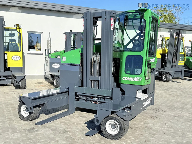 Combilift Combilift FOUR-WAY MULTIDIRECTIONAL FORKLIFT C4500 / DIESEL / TRIPLEX 4900MM / ONLY 4854 HOURS / FORK POSITIONER / FULL CABIN – - Četru pušu autokrāvējs: foto 5 Combilift Combilift FOUR-WAY MULTIDIRECTIONAL FORKLIFT C4500 / DIESEL / TRIPLEX 4900MM / ONLY 4854 HOURS / FORK POSITIONER / FULL CABIN – - Četru pušu autokrāvējs: foto 5