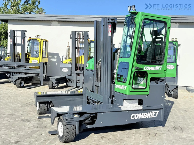 Combilift Combilift FOUR-WAY MULTIDIRECTIONAL FORKLIFT C4500 / DIESEL / TRIPLEX 4900MM / ONLY 4854 HOURS / FORK POSITIONER / FULL CABIN – - Četru pušu autokrāvējs: foto 3 Combilift Combilift FOUR-WAY MULTIDIRECTIONAL FORKLIFT C4500 / DIESEL / TRIPLEX 4900MM / ONLY 4854 HOURS / FORK POSITIONER / FULL CABIN – - Četru pušu autokrāvējs: foto 3