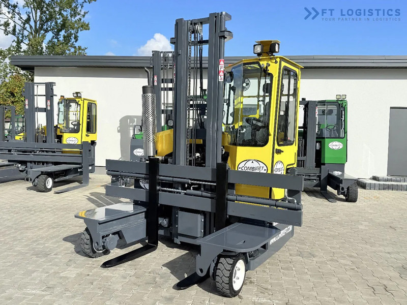 Combilift FOUR-WAY / MULTI-DIRECTIONAL FORKLIFT / ONLY 491 HOURS / C2500 / GAS / DUPLEX 4600MM / SHORT – ONLY 1900MM / WIDTH 2700MM WITH F - Četru pušu autokrāvējs: foto 1 Combilift FOUR-WAY / MULTI-DIRECTIONAL FORKLIFT / ONLY 491 HOURS / C2500 / GAS / DUPLEX 4600MM / SHORT – ONLY 1900MM / WIDTH 2700MM WITH F - Četru pušu autokrāvējs: foto 1