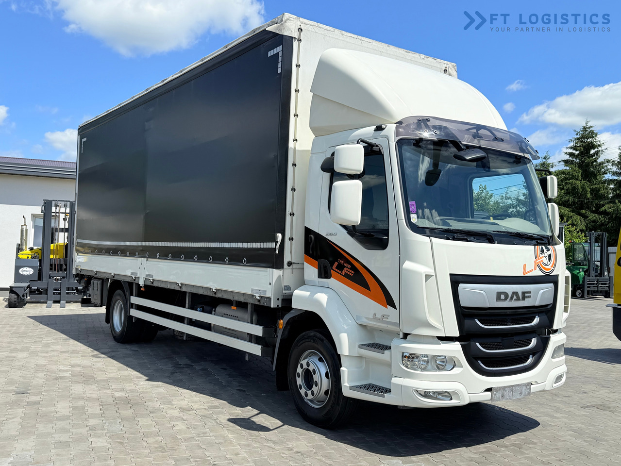 Jaunā Kravas automašīna ar tentu DAF LF 260 FA / AUTOMATIC / 9,255 kg PAYLOAD / 4x2 / 18 PALLETS / TAIL LIFT / SIDE BOARDS / EXCELLENT CONDITION! [ Copy ]: foto 8