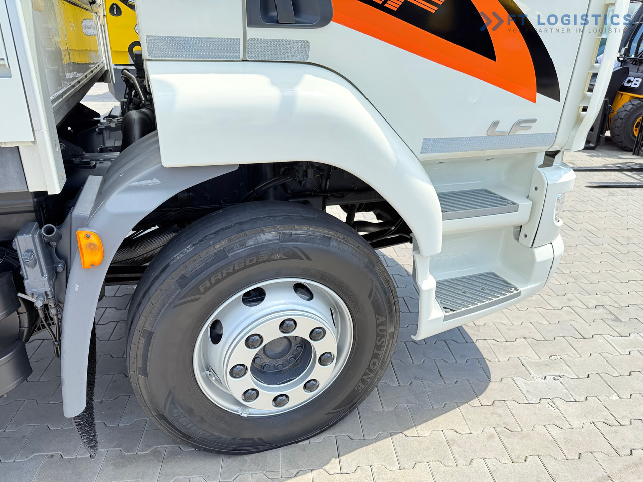 Jaunā Kravas automašīna ar tentu DAF LF 260 FA / AUTOMATIC / 9,255 kg PAYLOAD / 4x2 / 18 PALLETS / TAIL LIFT / SIDE BOARDS / EXCELLENT CONDITION! [ Copy ]: foto 42