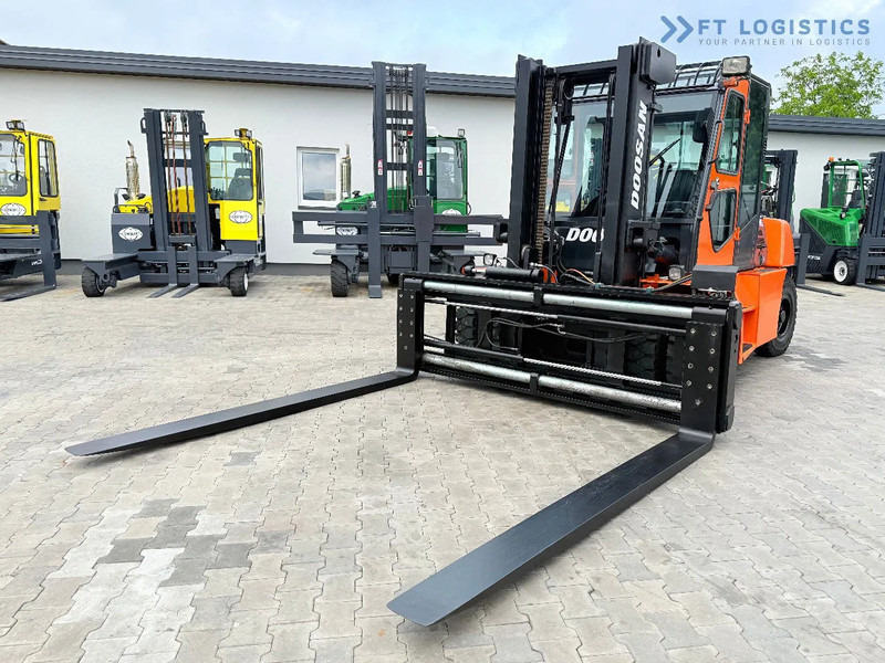 Doosan DOOSAN / DUPLEX 3000MM / SIDE SHIFT / FORK POSITIONER / 2500MM FORKS / 7000KG / CABIN / LIKE NEW DOOSAN / DUPLEX 3000MM / SIDE S - Dīzeļiekrāvējs: foto 3 Doosan DOOSAN / DUPLEX 3000MM / SIDE SHIFT / FORK POSITIONER / 2500MM FORKS / 7000KG / CABIN / LIKE NEW DOOSAN / DUPLEX 3000MM / SIDE S - Dīzeļiekrāvējs: foto 3
