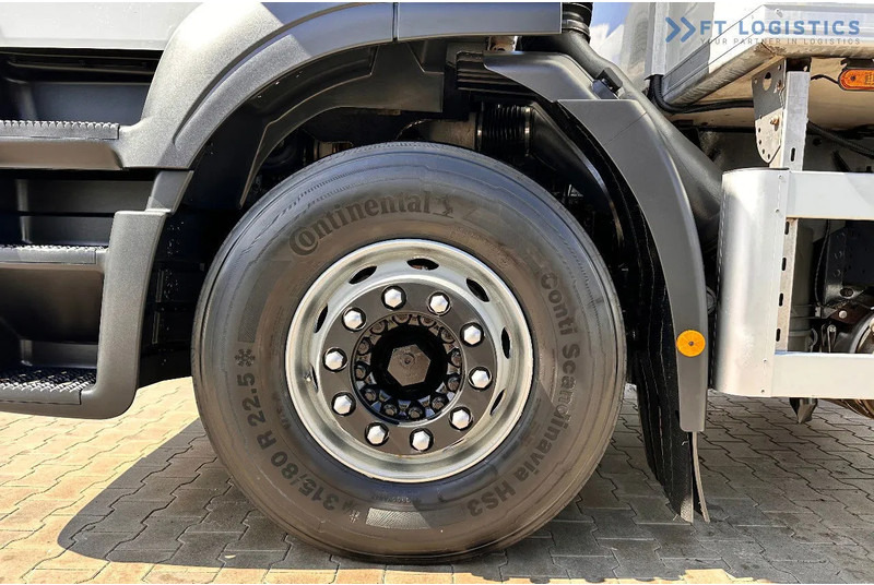 Iveco Stralis 420 STRALIS 420 / Refrigerated Truck / Carrier Supra 950 / 19 Pallets / Tail Lift / Tires - Kravas automašīna refrižerators: foto 5 Iveco Stralis 420 STRALIS 420 / Refrigerated Truck / Carrier Supra 950 / 19 Pallets / Tail Lift / Tires - Kravas automašīna refrižerators: foto 5