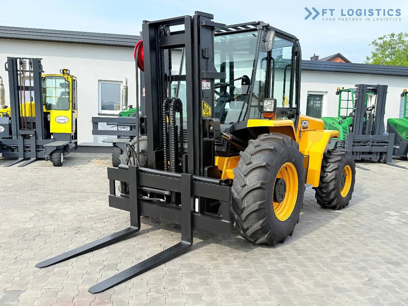 JCB 940 / DIESEL / TRIPLEX 4500MM / FORK POSITIONER / SIDE SHIFT / 4T / NEW TYRES / LIKE NEW 940 / DIESEL / TRIPLEX 4500MM / FORK PO - Bezceļu autokrāvējs: foto 3 JCB 940 / DIESEL / TRIPLEX 4500MM / FORK POSITIONER / SIDE SHIFT / 4T / NEW TYRES / LIKE NEW 940 / DIESEL / TRIPLEX 4500MM / FORK PO - Bezceļu autokrāvējs: foto 3