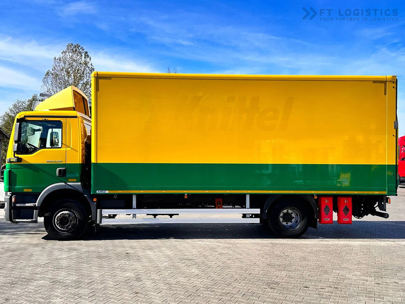 MAN TGM 15.250 MAN TGM 15.250 4X2 / CONTAINER - 16 PALLETS / TAIL LIFT / TIRES 80% / PERFECT CONDITION - Kravas automašīna ar slēgto virsbūvi: foto 3 MAN TGM 15.250 MAN TGM 15.250 4X2 / CONTAINER - 16 PALLETS / TAIL LIFT / TIRES 80% / PERFECT CONDITION - Kravas automašīna ar slēgto virsbūvi: foto 3