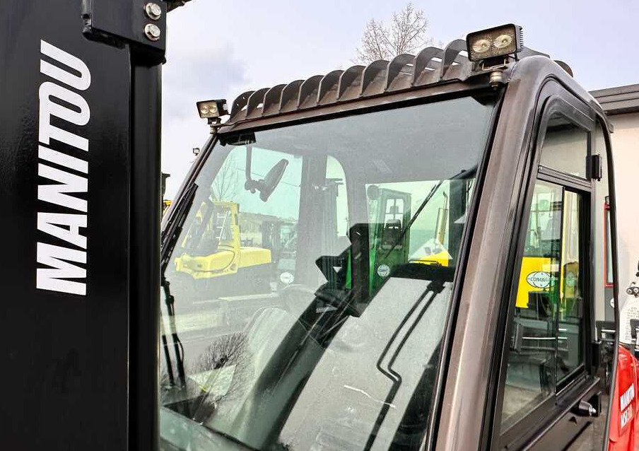 Manitou MSI30 / DIESEL / DUPLEX / 3400MM / CABIN / FORK POSITIONER / SIDE SHIFT / LIKE NEW - Bezceļu autokrāvējs: foto 2 Manitou MSI30 / DIESEL / DUPLEX / 3400MM / CABIN / FORK POSITIONER / SIDE SHIFT / LIKE NEW - Bezceļu autokrāvējs: foto 2