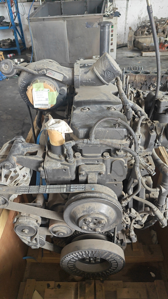 Cummins QSB6.7 - Dzinējs - Ekskavators: foto 2 Cummins QSB6.7 - Dzinējs - Ekskavators: foto 2