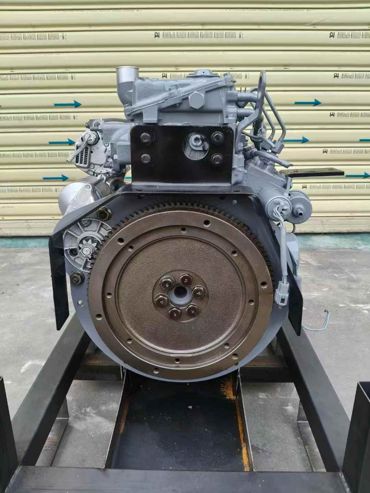 ISUZU 3LB1 - Dzinējs - Ekskavators: foto 3 ISUZU 3LB1 - Dzinējs - Ekskavators: foto 3