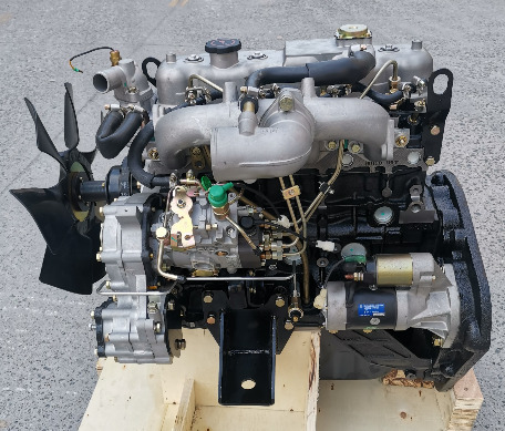 ISUZU 4JB1 - Dzinējs - Autokrāvējs: foto 1 ISUZU 4JB1 - Dzinējs - Autokrāvējs: foto 1