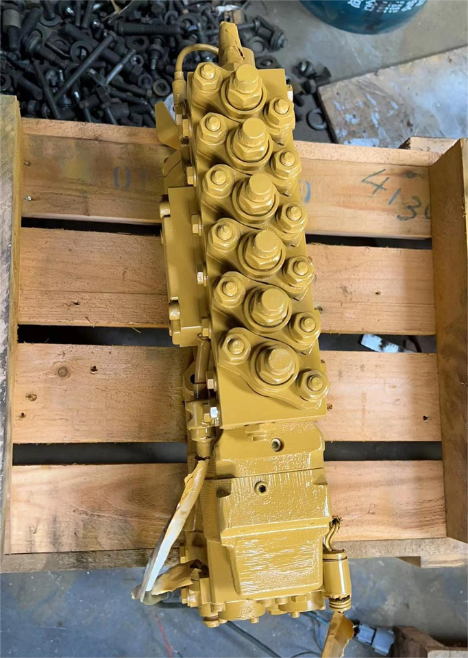 KOMATSU 6553-00-2302 - Degvielas sistēma - Celtniecības tehnika: foto 2 KOMATSU 6553-00-2302 - Degvielas sistēma - Celtniecības tehnika: foto 2