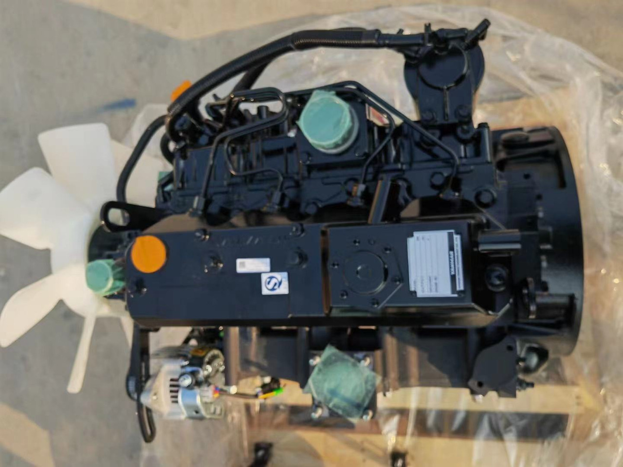 MITSUBISHI 4M40 - Dzinējs - Ekskavators: foto 1 MITSUBISHI 4M40 - Dzinējs - Ekskavators: foto 1