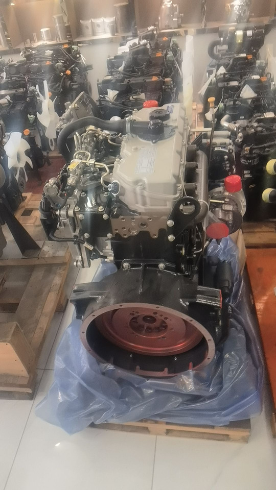 MITSUBISHI 4M40 - Dzinējs - Ekskavators: foto 2 MITSUBISHI 4M40 - Dzinējs - Ekskavators: foto 2